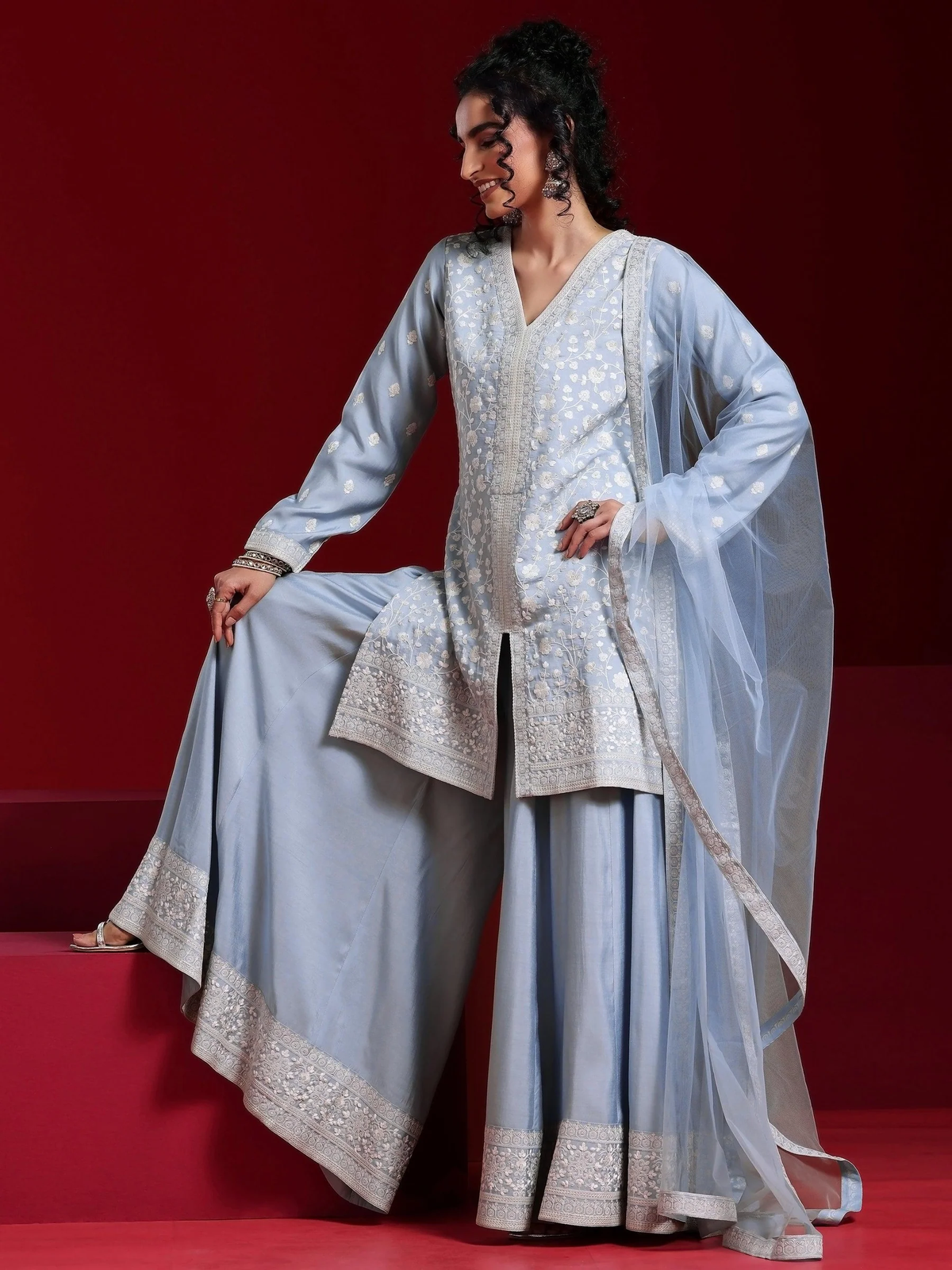 Grey Embroidered Silk Blend Straight Suit With Dupatta