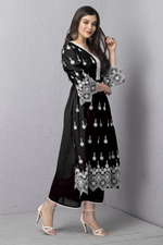 Black Chikankari Floral Motif Kurta Set