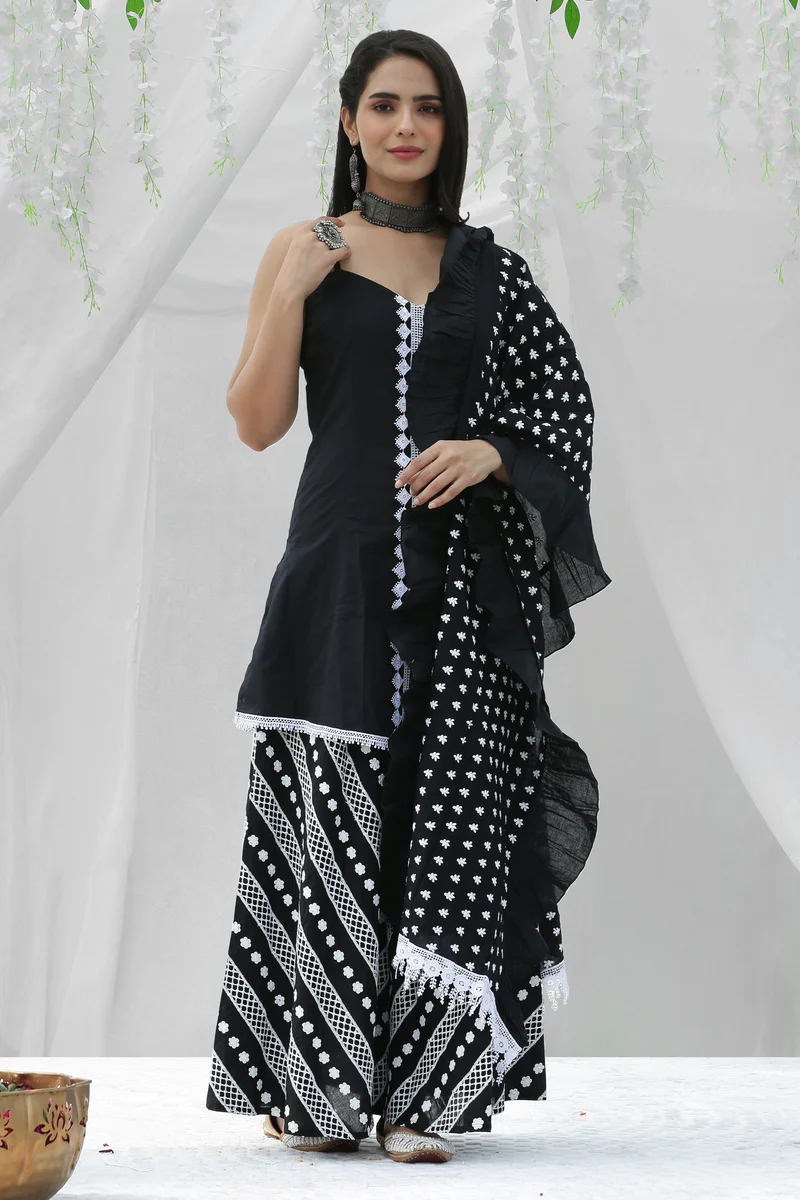 Black And White Halter Embroidered Kurta Set with Cotton Dupatta