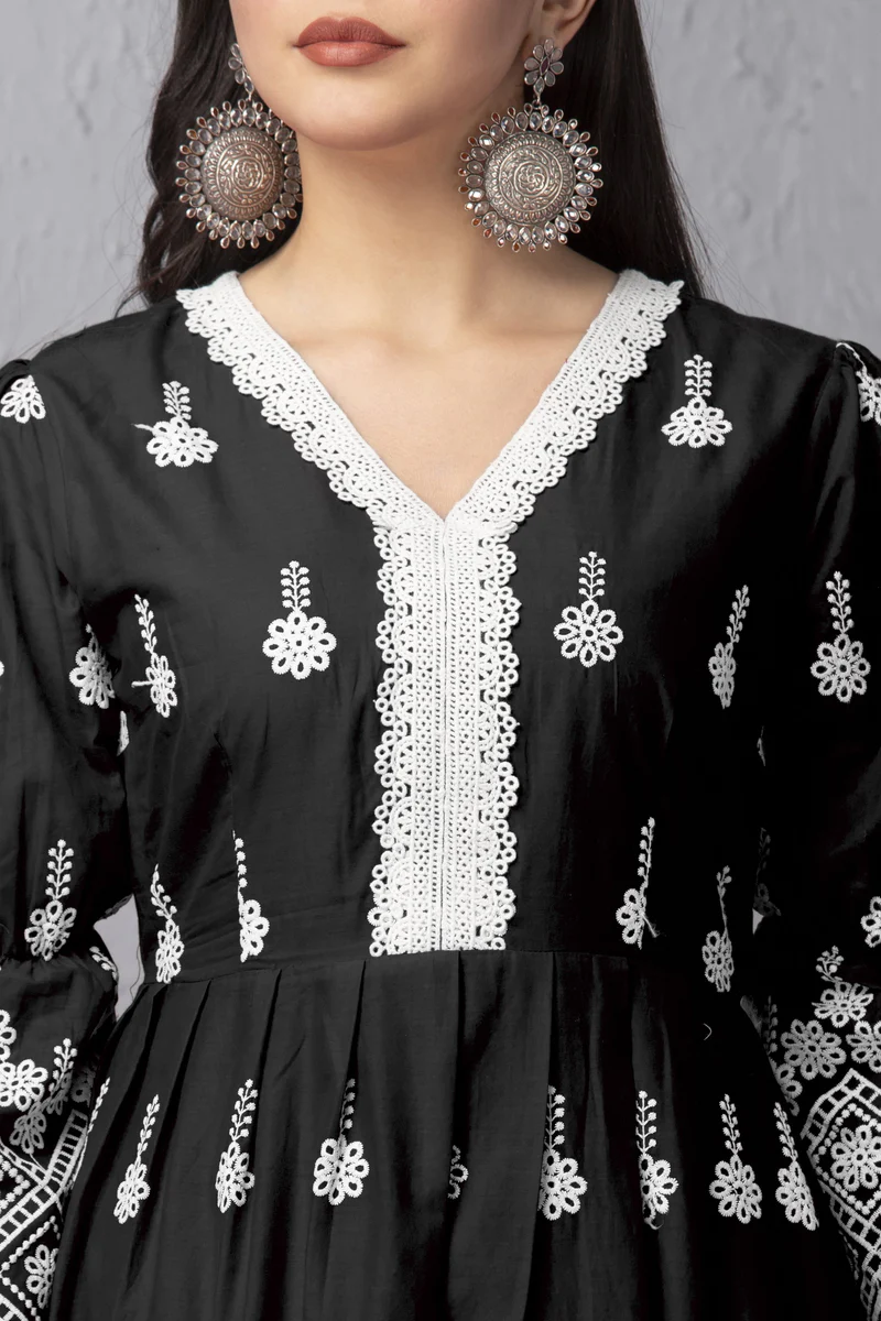 Black Chikankari Floral Motif Kurta Set