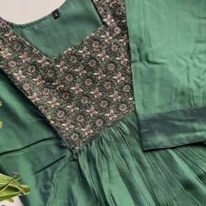 Women Floral Embroidered Kurta with Trousers & Dupatta – Elegant Ethnic Set for Timeless Grace
