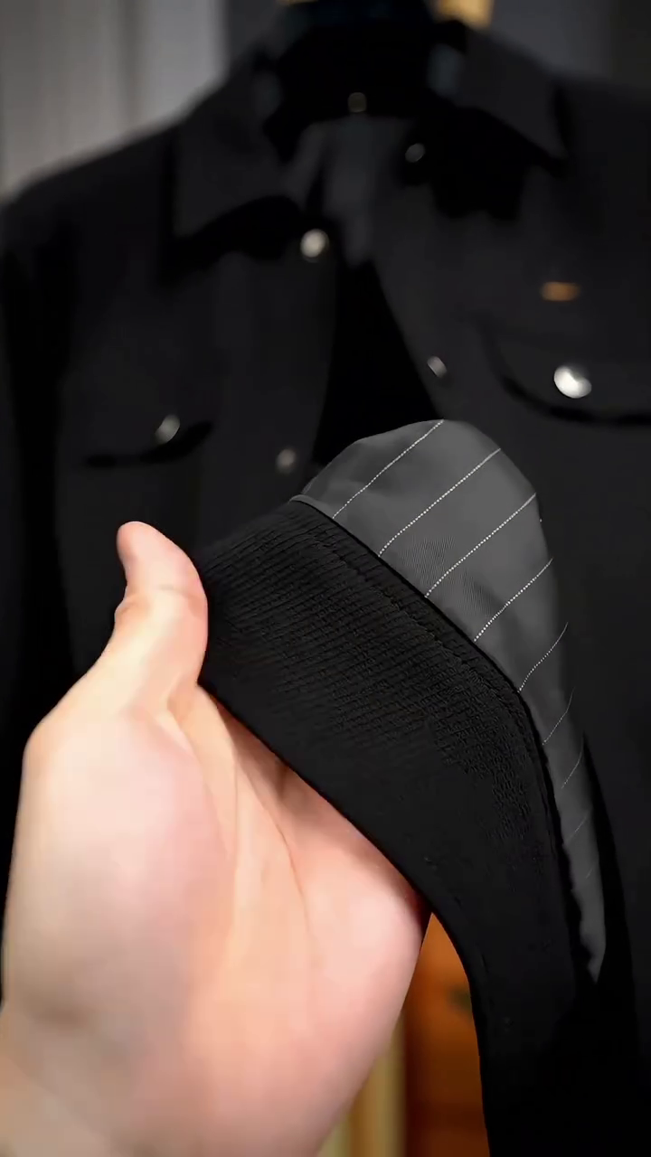 Men’s Structured Shirt Jacket with Flap Pockets - Image 3